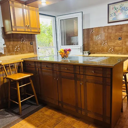 Lemon Tree's House Kalavárda