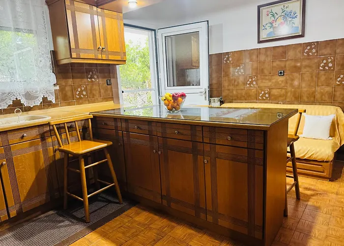 Lemon Tree's House Kalavárda