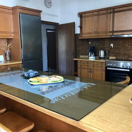 Lemon Tree's House * Kalavárda