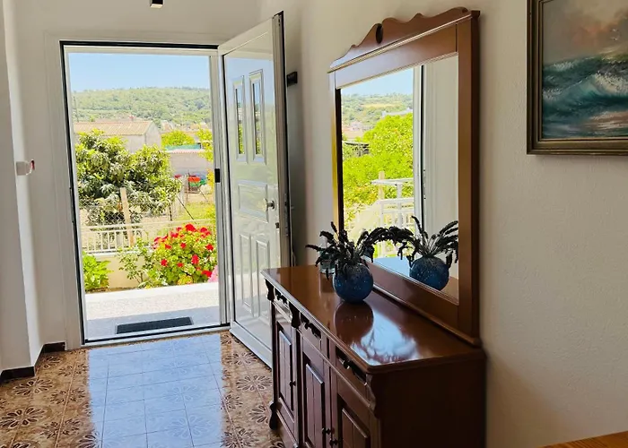 Lemon Tree's House בית נופש