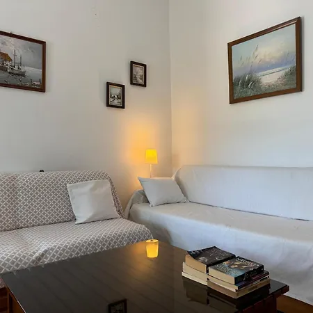 Lemon Tree's House Kalavárda