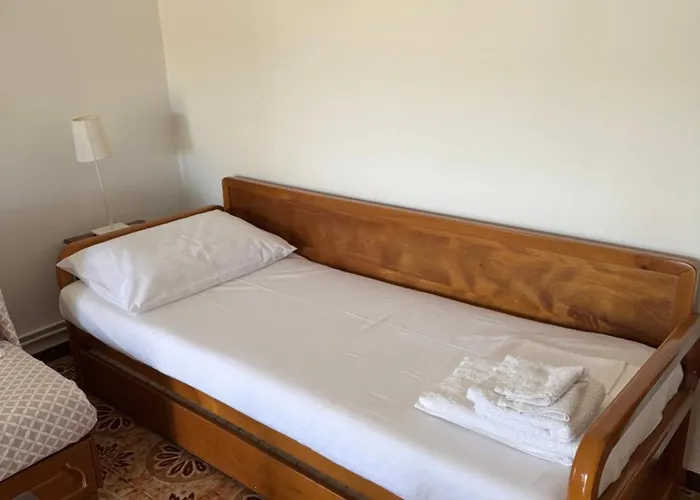 Lemon Tree's House Tatil Evi Kalavárda